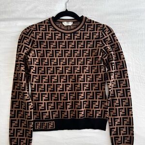 Fendi Black and Tan Logo Sweater size 38 IT or M